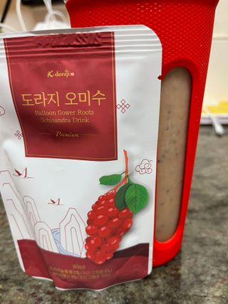 [K-doraji] Omija Berry Drink–80ml pouches of Bellflower Root Concentrate with Omija Berry — 5점을 준 리뷰어가 2021년 7월 올린 사용 사진