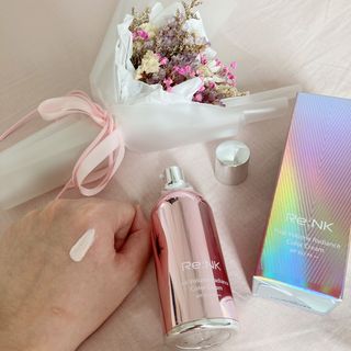 Re:NK 리엔케이 핑크 볼륨 래디언스 컬러크림 — 5점을 준 리뷰어가 2021년 11월 올린 사용 사진