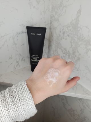 나인레스 매지나인 필 업 실크 트리트먼트 200ml 6.76 fl. 온스 유형에 남겨 — 4점을 준 리뷰어가 2022년 1월 올린 사용 사진