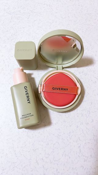 지베르니 밀착 커버 파운데이션 30ml + 밀착 커버 쿠션 본 제품 — 5점을 준 리뷰어가 2023년 9월 올린 사용 사진