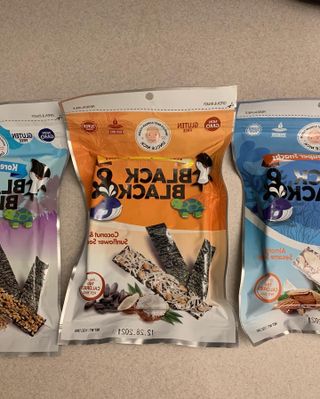 UNCLE NICK 한국 슈퍼 스낵 블랙 &amp; 블랙 김 스낵 — 1.5점을 준 리뷰어가 2021년 11월 올린 사용 사진