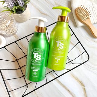 ゴールドプラスセット(シャンプー500g x 1ea/トリートメント500ml X 1ea) — 5점을 준 리뷰어가 2023년 3월 올린 사용 사진