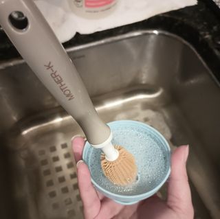 마더케이 -[MOTHER-K] Silicone  Baby Bottle Brush_2type — 5점을 준 리뷰어가 2023년 12월 올린 사용 사진