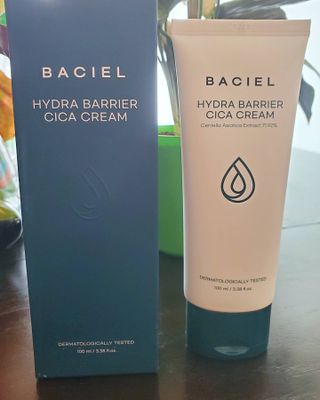 바시엘 BACIEL 바시엘 하이드라 베리어 시카 크림 — 5점을 준 리뷰어가 2021년 5월 올린 사용 사진