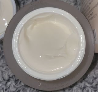 Jutanhak 안티에이징 멜라 크림 50ml / 1.69oz 잡티 &amp; 다크 스팟 케어 하이드레이팅 크림 — 5점을 준 리뷰어가 2023년 7월 올린 사용 사진