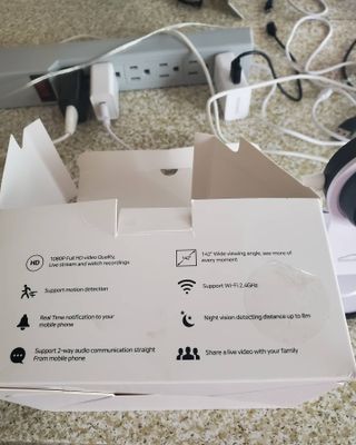 온습도 모니터와 스마트 리모컨이 탑재된 EGLOO cam S4 1080P Wi-Fi 스마트 카메라 — 3점을 준 리뷰어가 2021년 6월 올린 사용 사진