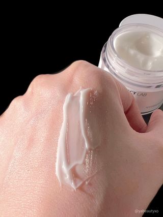 파시랩 USA_[FASCY LAB] 세라마이드 하이드레이팅 크림 — 4.5점을 준 리뷰어가 2022년 1월 올린 사용 사진