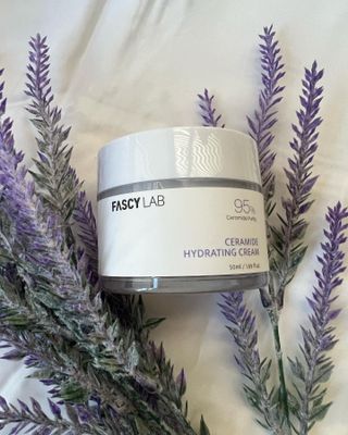 파시랩 USA_[FASCY LAB] 세라마이드 하이드레이팅 크림 — 5점을 준 리뷰어가 2022년 1월 올린 사용 사진