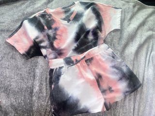 noflik Tie Dye Short Set-여성용 타이 다이 라운지 세트 — 4점을 준 리뷰어가 2021년 7월 올린 사용 사진