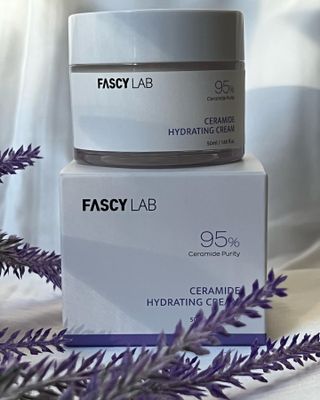 파시랩 USA_[FASCY LAB] 세라마이드 하이드레이팅 크림 — 5점을 준 리뷰어가 2022년 1월 올린 사용 사진