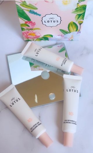 더 퓨어 로터스 제주 식물 선크림 / 제주 연잎 &amp; 동백 미스트 / 순수한 연꽃 어메니티 세트 — 5점을 준 리뷰어가 2022년 7월 올린 사용 사진