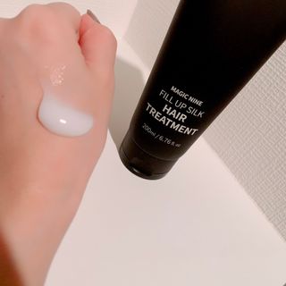 나인레스 매지나인 필 업 실크 트리트먼트 200ml 6.76 fl. 온스 유형에 남겨 — 5점을 준 리뷰어가 2022년 4월 올린 사용 사진