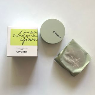 지베르니 밀착 커버 파운데이션 30ml + 밀착 커버 쿠션 본 제품 — 5점을 준 리뷰어가 2023년 9월 올린 사용 사진