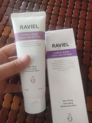 라비엘 RAVIEL 퍼플 쥬얼 클린 필 오프 팩, 마일드 블랙헤드 리무버, 4.1 fl oz(120ml) — 4.5점을 준 리뷰어가 2023년 4월 올린 사용 사진