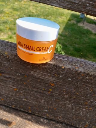 [THE SKIN HOUSE] Vita Snail Cream — 4.5점을 준 리뷰어가 2022년 4월 올린 사용 사진