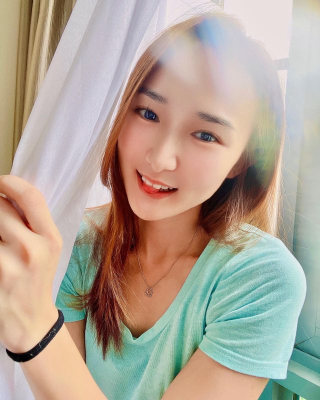 페이스 리퍼블릭 비타 캡슐 루미너스 세럼_sg 리뷰 사진