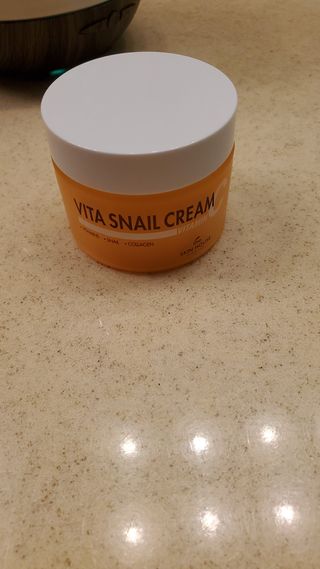 [THE SKIN HOUSE] Vita Snail Cream — 5점을 준 리뷰어가 2022년 2월 올린 사용 사진