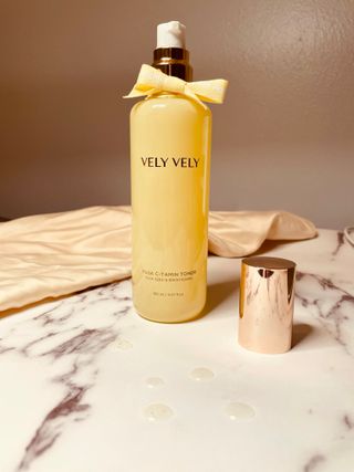 VELY VELY Yuja C-Tamin Toner — 5점을 준 리뷰어가 2021년 3월 올린 사용 사진