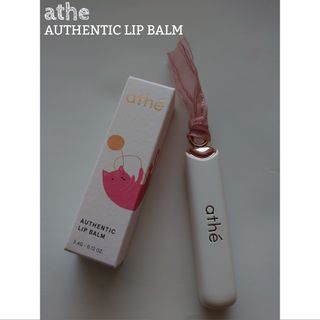 ATHE AUTHENTIC AIRY LIP BALM / 비건립밤 / 어센틱립밤 / 에어리립밤 (수정 요청) — 4점을 준 리뷰어가 2022년 8월 올린 사용 사진
