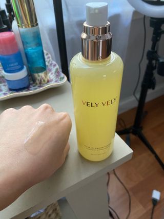 VELY VELY Yuja C-Tamin Toner — 5점을 준 리뷰어가 2021년 3월 올린 사용 사진