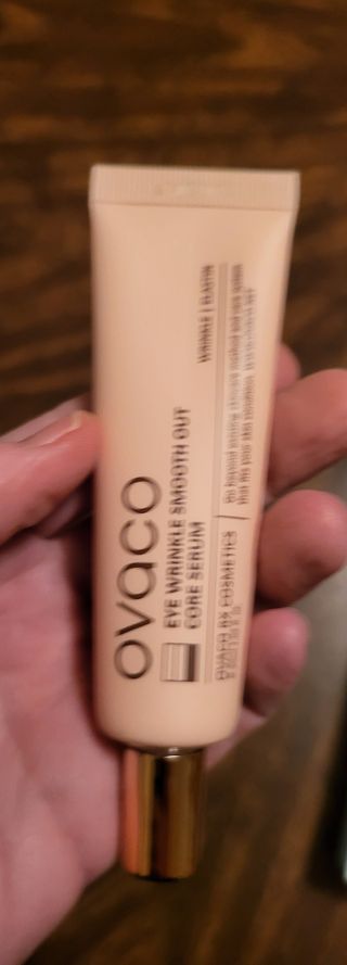 오바코 ovaco eye wrinkle smooth out serum — 4점을 준 리뷰어가 2022년 2월 올린 사용 사진