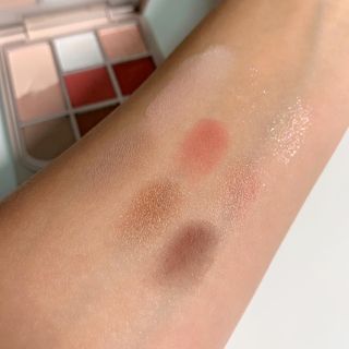 하트퍼센트 Heart Percent Dote on Mood Eye Palette CHERRY-LIKE FACETS — 5점을 준 리뷰어가 2021년 11월 올린 사용 사진