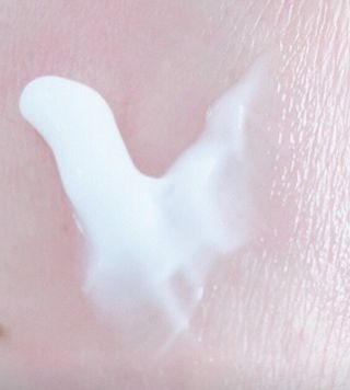 이지듀 DW-EGF 크림 다이브썸 1.69 Fl.Oz — 4.5점을 준 리뷰어가 2021년 7월 올린 사용 사진