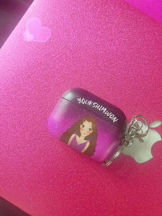 육심원 큐트 에어 팟 케이스 하드 커버 홀더 방수 파스텔 디자인 — 2점을 준 리뷰어가 2021년 7월 올린 사용 사진