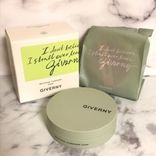 지베르니 밀착 커버 파운데이션 30ml + 밀착 커버 쿠션 본 제품 — 4점을 준 리뷰어가 2023년 9월 올린 사용 사진