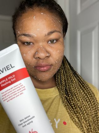 라비엘 모든 피부를 위한 RAVIEL 애플 마일드 필링 젤, 4.1 fl oz, 깊고 부드러운 각질 제거 — 5점을 준 리뷰어가 2022년 8월 올린 사용 사진