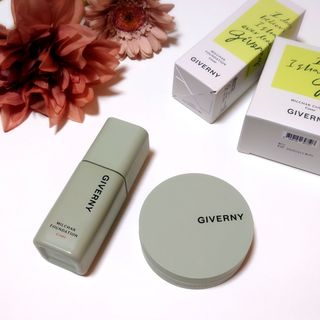 지베르니 밀착 커버 파운데이션 30ml + 밀착 커버 쿠션 본 제품 — 4점을 준 리뷰어가 2023년 9월 올린 사용 사진