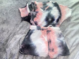 noflik Tie Dye Short Set-여성용 타이 다이 라운지 세트 — 4점을 준 리뷰어가 2021년 7월 올린 사용 사진