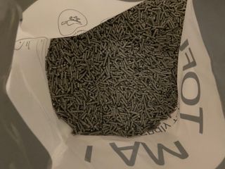 카미스쥬 KAMY 's ZOO I AM TOFU 프리미엄 천연 두부 고양이 쓰레기 숯 10LB — 5점을 준 리뷰어가 2021년 2월 올린 사용 사진