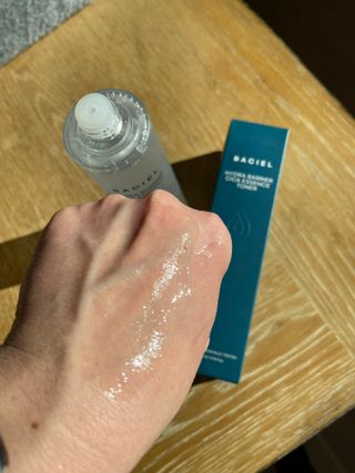 바시엘 BACIEL 바시엘 하이드라 베리어 시카 에센스 토너 — 5점을 준 리뷰어가 2021년 9월 올린 사용 사진