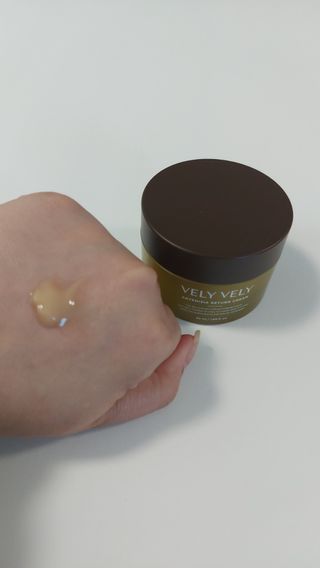 VELY VELY Artemisia Return Cream — 4점을 준 리뷰어가 2021년 4월 올린 사용 사진