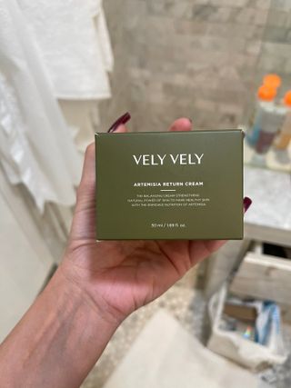 VELY VELY Artemisia Return Cream — 4점을 준 리뷰어가 2021년 4월 올린 사용 사진