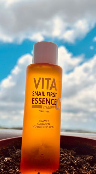 [THE SKIN HOUSE] Vita Snail First Essence — 4.5점을 준 리뷰어가 2022년 3월 올린 사용 사진