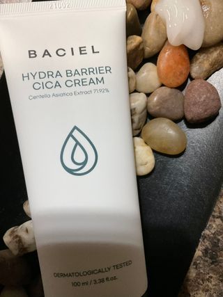 바시엘 BACIEL 바시엘 하이드라 베리어 시카 크림 — 5점을 준 리뷰어가 2021년 8월 올린 사용 사진