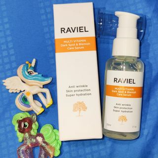 라비엘 멀티 비타민 다크 스팟 &amp; 블레미쉬 케어 페이스 세럼 모든 피부용 1.7 fl oz — 4.5점을 준 리뷰어가 2022년 12월 올린 사용 사진