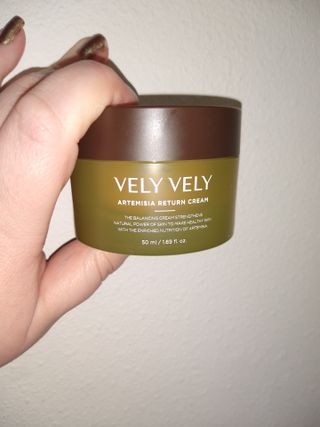 VELY VELY Artemisia Return Cream — 5점을 준 리뷰어가 2021년 4월 올린 사용 사진