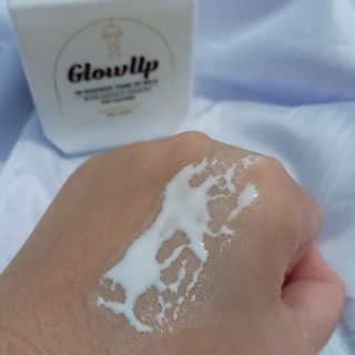 메디픽미 글로우업 인샤워 톤업밀크 300g 바디톤업크림 인샤워톤업 — 3.5점을 준 리뷰어가 2021년 12월 올린 사용 사진