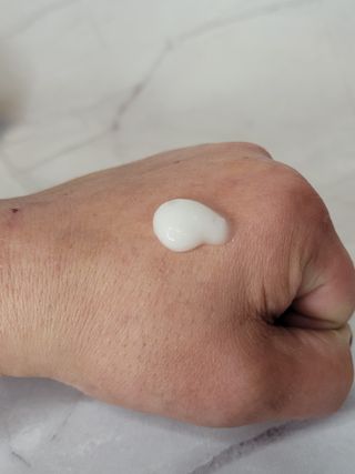 라비엘 모든 피부를 위한 RAVIEL 애플 마일드 필링 젤, 4.1 fl oz, 깊고 부드러운 각질 제거 — 5점을 준 리뷰어가 2022년 8월 올린 사용 사진