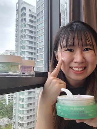 네오젠 비타 듀오 데이 나이트 크림 세트(100g) + 데이 크림(50g) + 나이트 크림(50g) — 5점을 준 리뷰어가 2022년 8월 올린 사용 사진