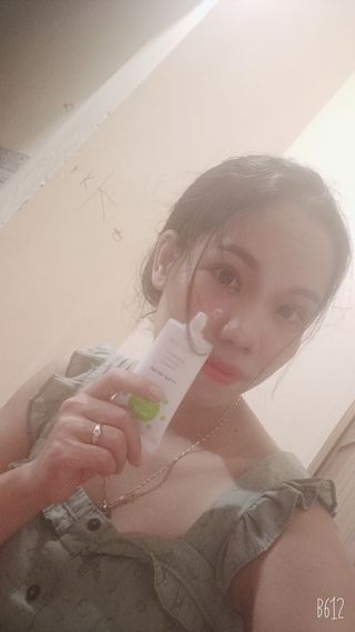 메타포레 12PM  카밍 선스크린 — 4.5점을 준 리뷰어가 2021년 8월 올린 사용 사진