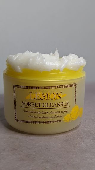 [THE SKIN HOUSE] Lemon Sorbet Cleanser, Aloe Soothing Vitamin Gel — 2.5점을 준 리뷰어가 2021년 12월 올린 사용 사진