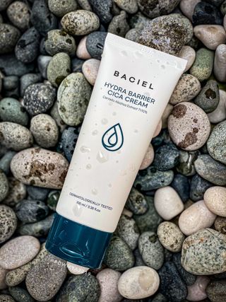 바시엘 BACIEL 바시엘 하이드라 베리어 시카 크림 — 5점을 준 리뷰어가 2021년 8월 올린 사용 사진