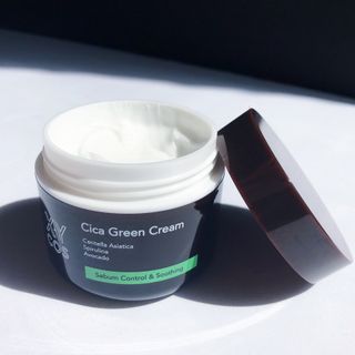 [XYCOS] Cica Green Cream (Vegan) — 3.5점을 준 리뷰어가 2022년 3월 올린 사용 사진