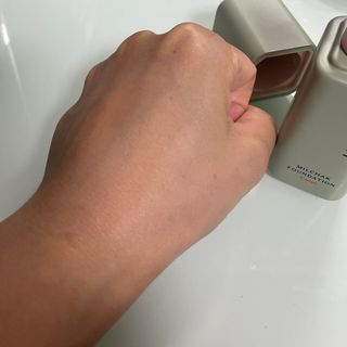 지베르니 밀착 커버 파운데이션 30ml + 밀착 커버 쿠션 본 제품 — 5점을 준 리뷰어가 2023년 9월 올린 사용 사진