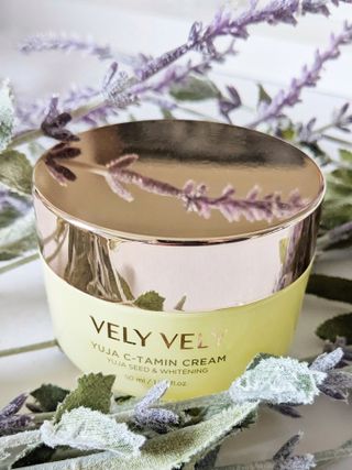 VELY VELY Yuja C-tamin Cream — 4.5점을 준 리뷰어가 2021년 4월 올린 사용 사진