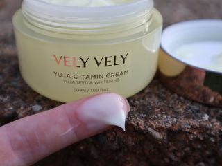 VELY VELY Yuja C-tamin Cream — 5점을 준 리뷰어가 2021년 5월 올린 사용 사진